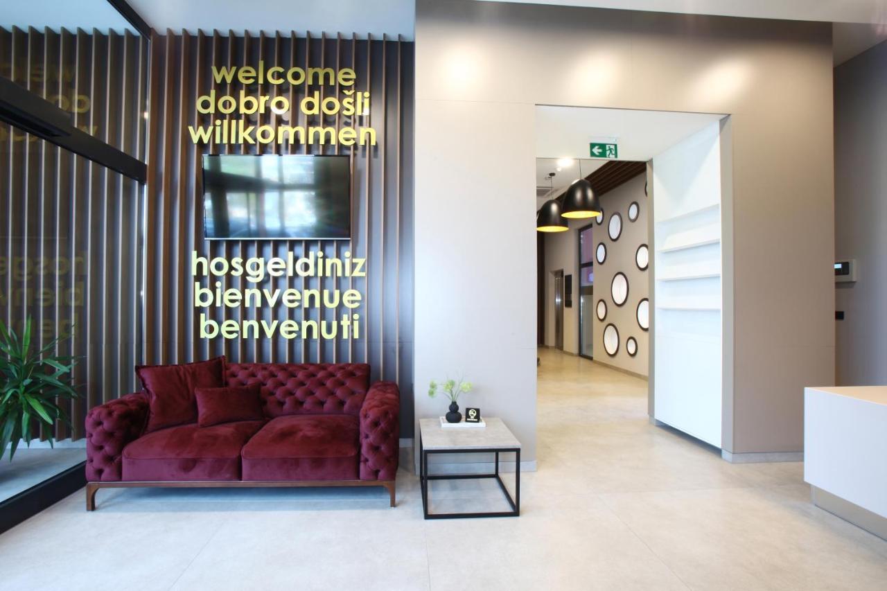 Hotel Etna Gracanica  Экстерьер фото