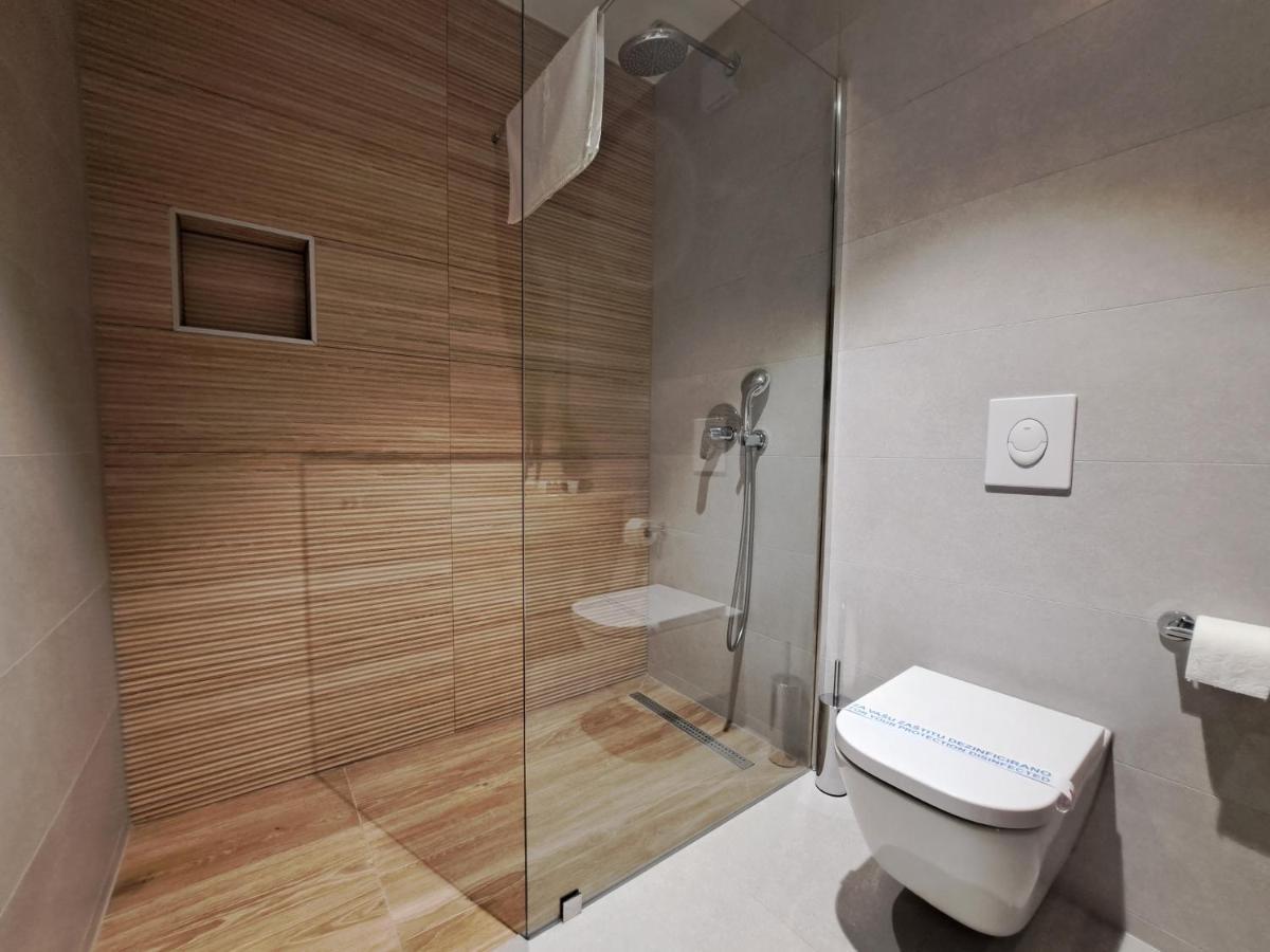 Hotel Etna Gracanica  Экстерьер фото
